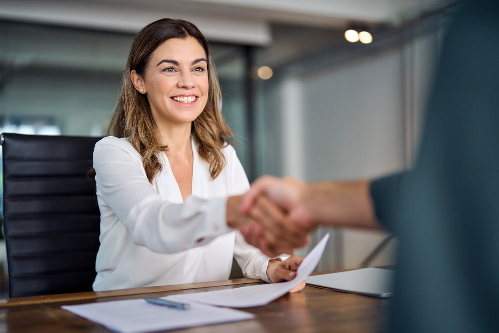 happy-woman-mortgage-agent