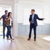 couple-moving-to-new-house